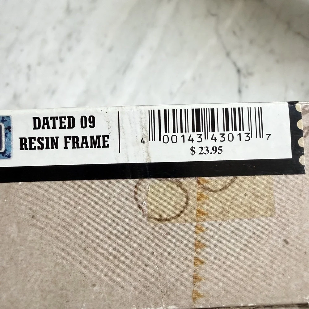 Disney Parks 2009 Resin 3D Picture Frame Mickey & Friends Dated 4x6 New In Box